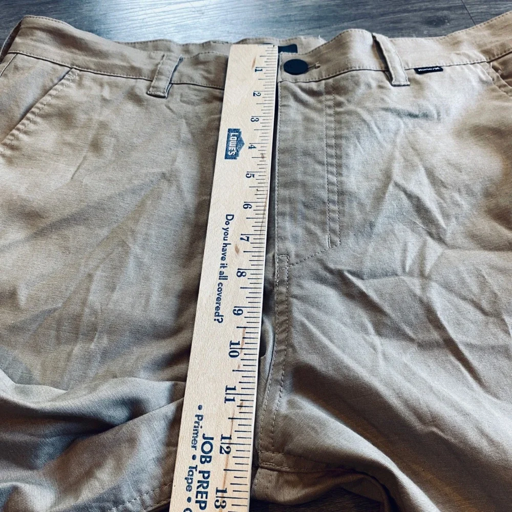 Hurley Mens Dri-FIT Chino Shorts Khaki Tan Size 32 Stretch Flat‎ Front Casual